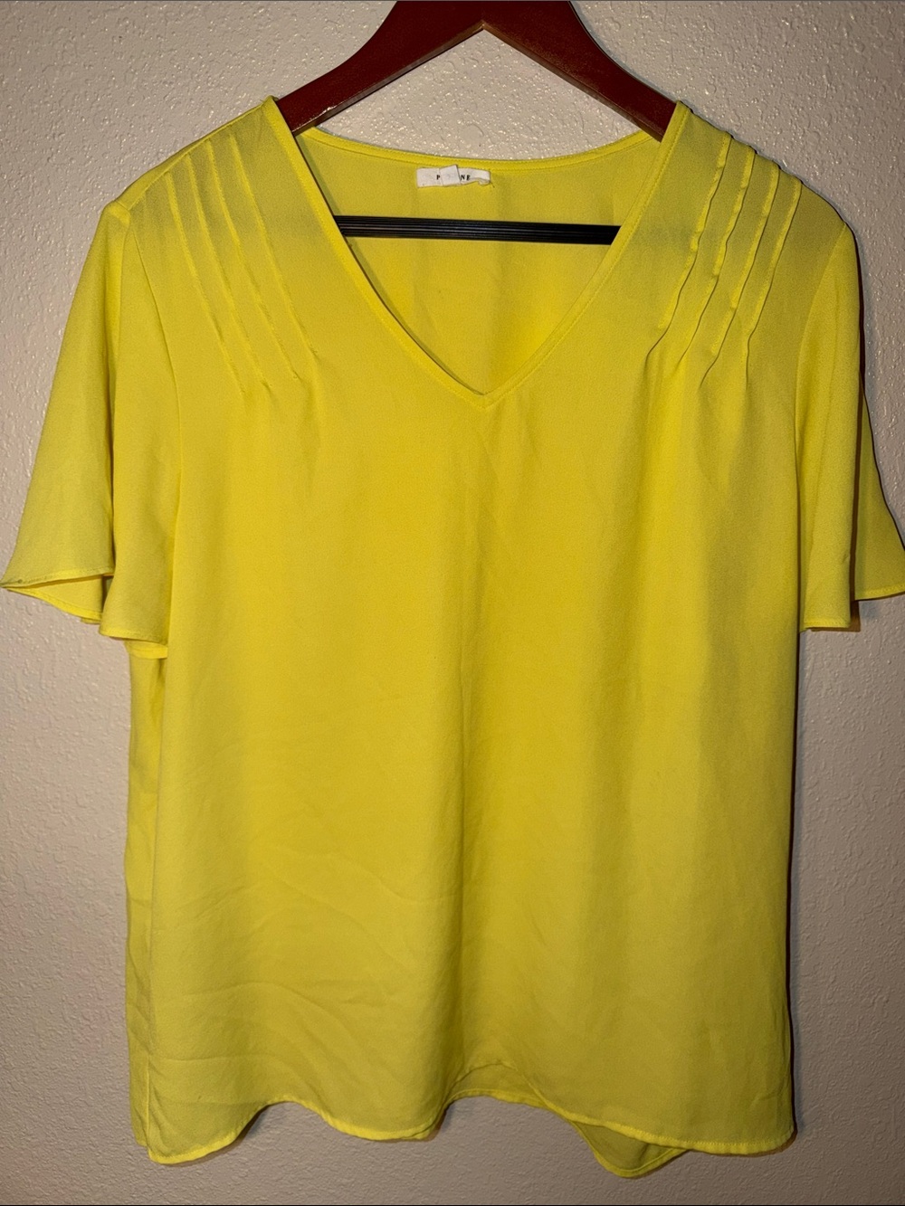 Pleione Women's V-Neck Flutter Sleeve Top in bright yellow💕